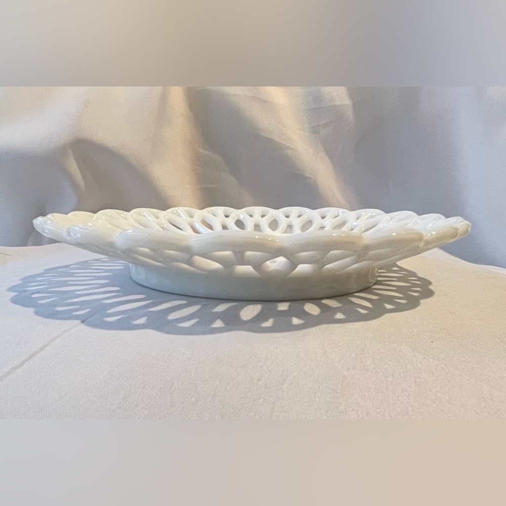 Rare Vintage White Milk Glass Lace Edge - H Border 7.5 “ Diam Plate Antique Dish - Picture 12 of 15